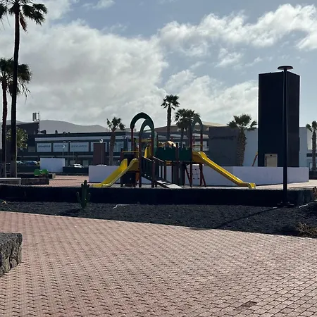Las Brisas, 98 Holiday park